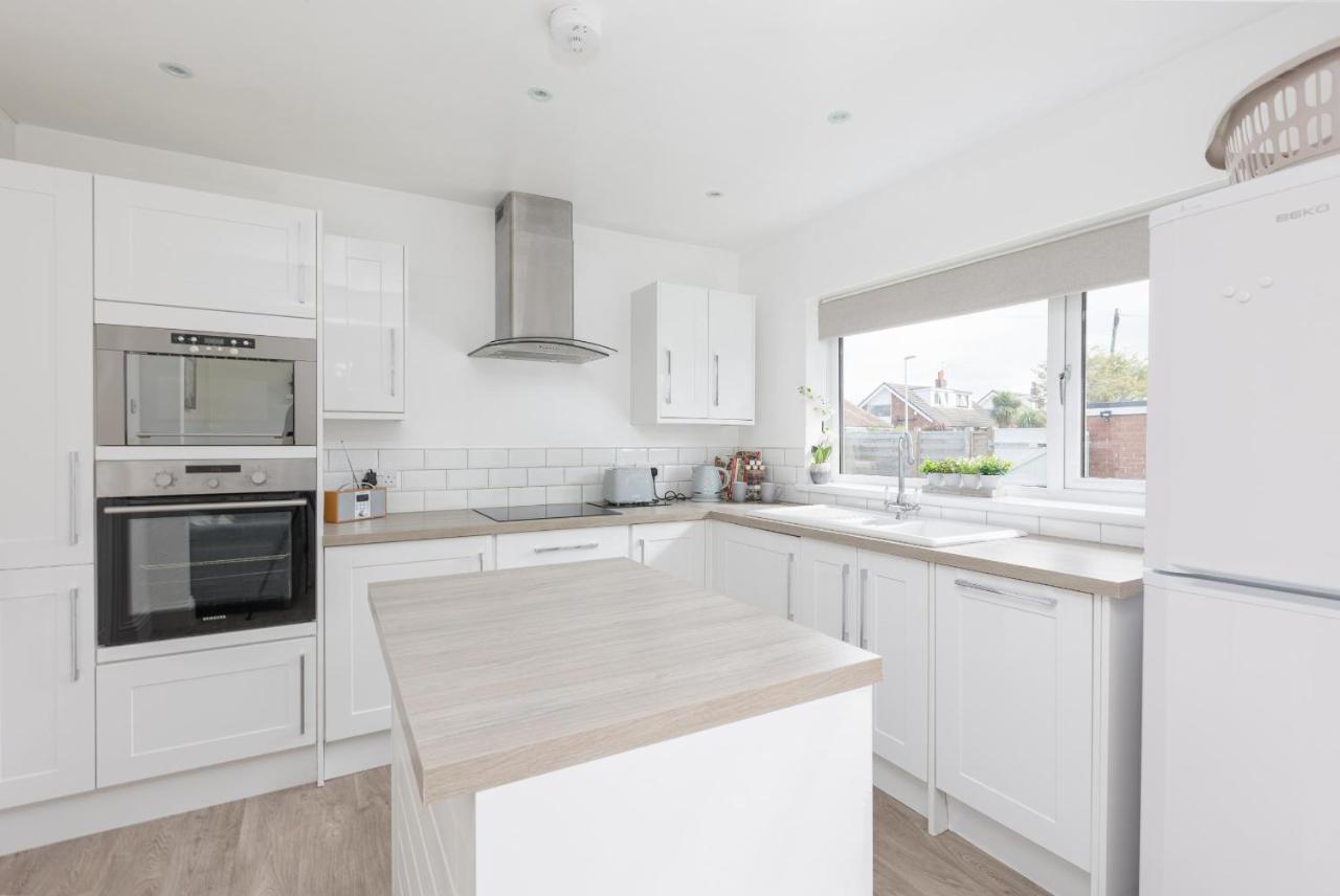 The Lovatt House By Sasco Blackpool Exterior photo